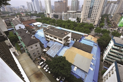 白鹿鞋城违建拆除前 白鹿鞋城违建拆除前