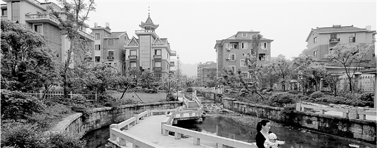 杨家牌楼内景，变身欧式别墅区；