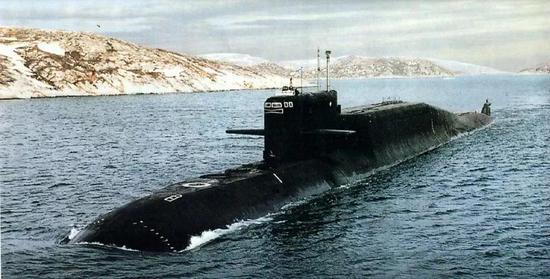 ▲图为曾执行过齐射16枚洲际导弹任务的“新莫斯科夫斯克”号核潜艇。