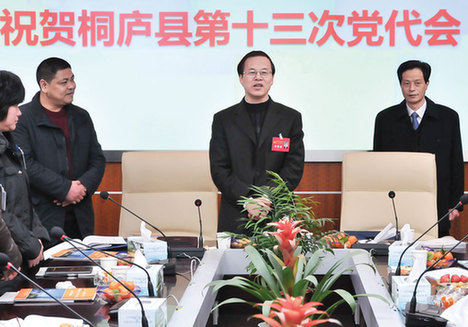 频道 方毅新闻集 动态新闻 昨日上午,县领导毛溪浩,方毅,竺泉海,游宏